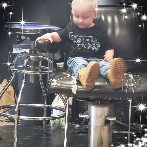 Meet your Posher, Michele - Picture 1 of 1